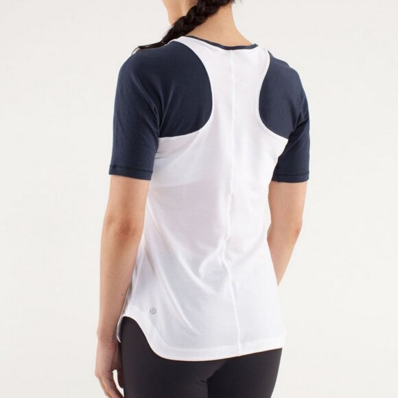 Lululemon Clari-Tee Short‎ Sleeve  White / Inkwell - Picture 5 of 8